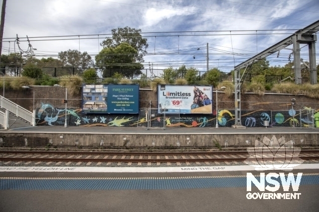 Erskineville Railway Station Group - Mural from Erskineville Public school.