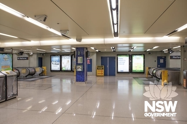 Edgecliff Railway Station - Entrance area to escalators.