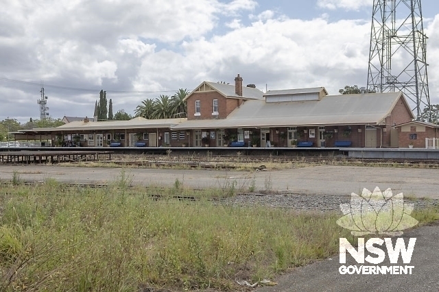Kempsey Railway Station - Across the tracks to platform and station.