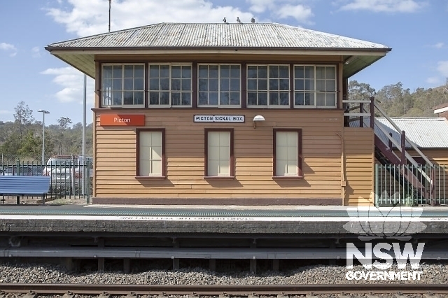 Picton Railway Precinct - Signal box on the platform