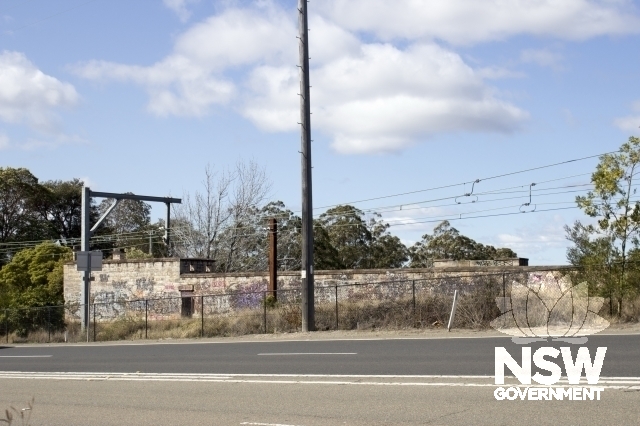 Faulconbridge, 'Weemala' Estate (part) - Wall, western elevation