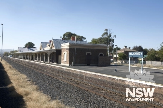 Blayney Railway Station - Platform