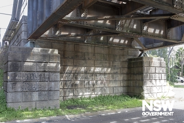Dora Creek Railway Underbridge - Southern Abutment