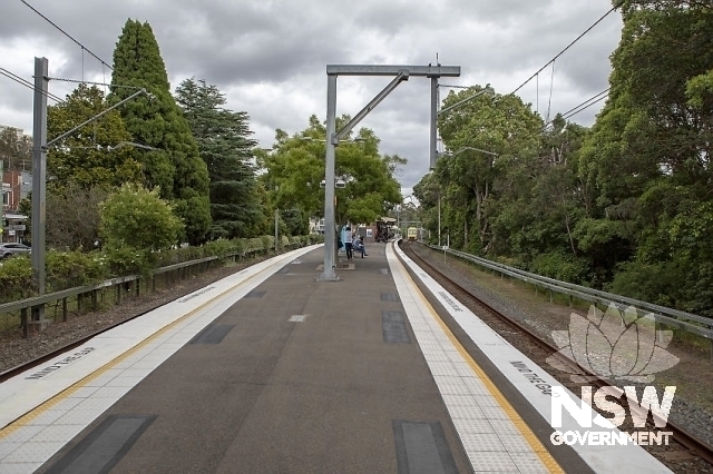 Artarmon Railway Station Group - Platform and landscaping looking north west.
