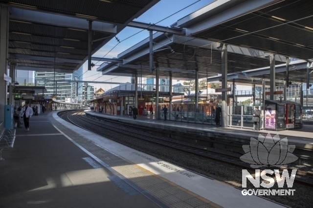Parramatta Railway Station Group - Modern Platform to the platform buildings.