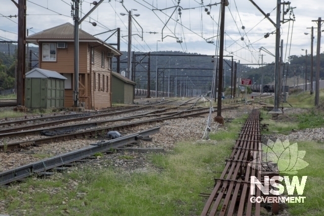 Lithgow Coal Stage Signal Box - Signal box and rods.