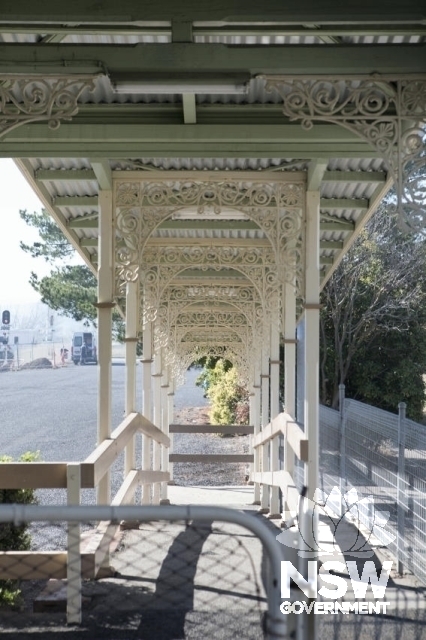 Blayney Railway Station -Entrance ramp from carpark