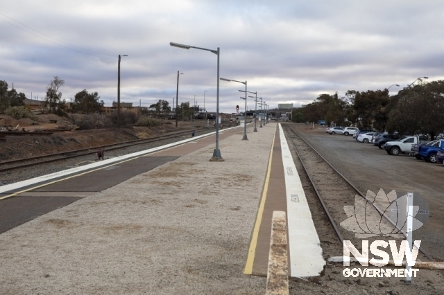 Broken Hill Railway Precinct - Platform with the dock platform to the right