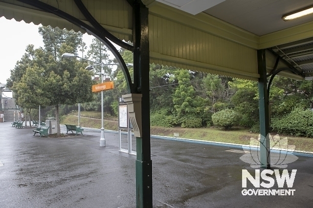Wahroonga Railway Station Group - The entrance awning