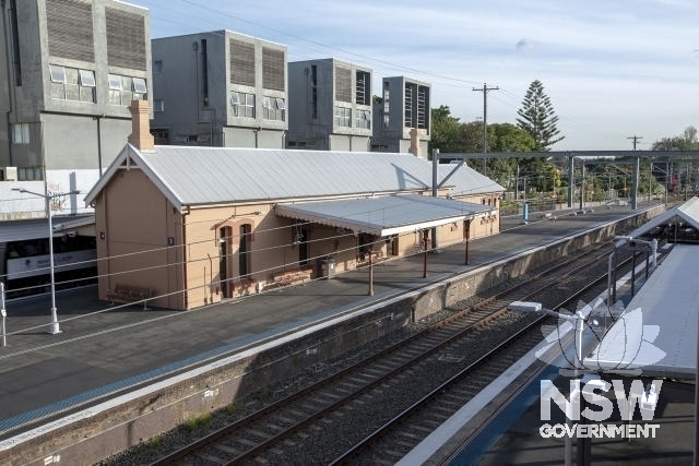 St. Peters Railway Station - Platforms 3 & 4