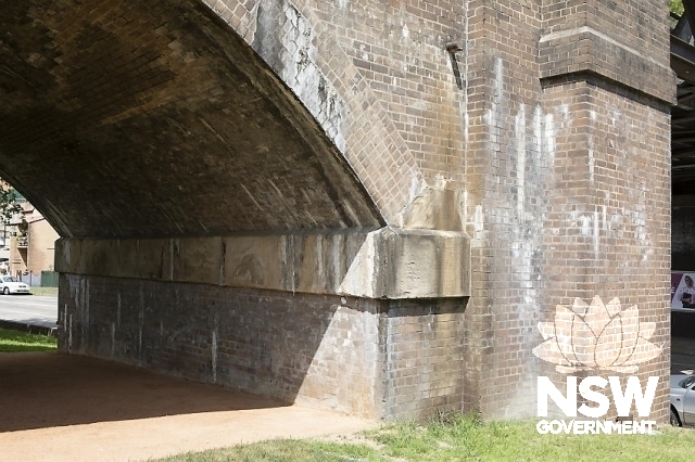 Glebe Viaducts (Jubilee Park/ Wentworth Park) - Wentworth Park, brick and stone detail