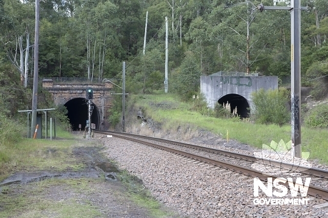 Kotara (Tickhole) Railway Tunnel - Western end of tunnels