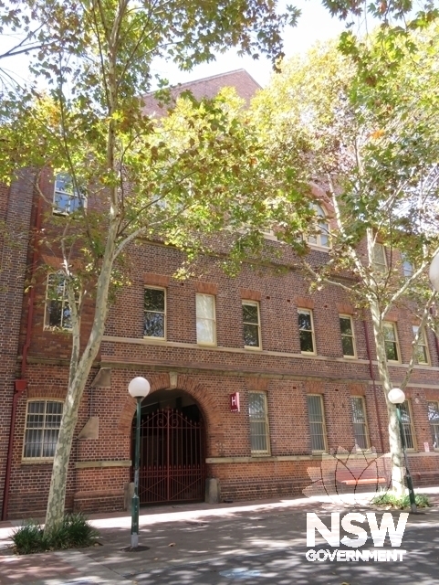 Building H central section: Viewed from the west in Jones Street