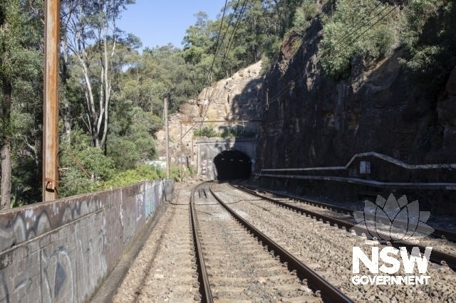 Glenbrook Railway Deviation - Cutting to the eastern end portal.