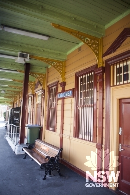 Katoomba Railway Station and Yard Group - Station building