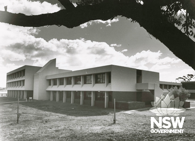 RAN apprentice school (Block T1 south wing viewed from the south-east), nd