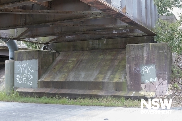 Wyong (Tacoma Rd) Railway Underbridge - Northern abutment