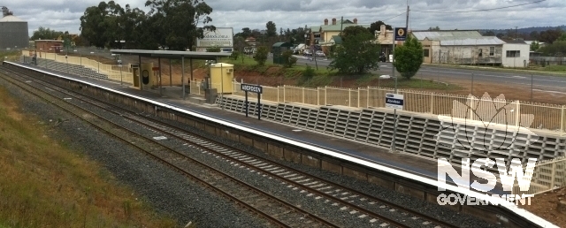 Aberdeen Railway Station Sign and Setting