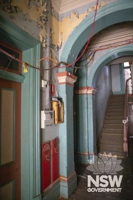 Eveleigh Chief Mechanical Engineers Office - Inside the main entrance.