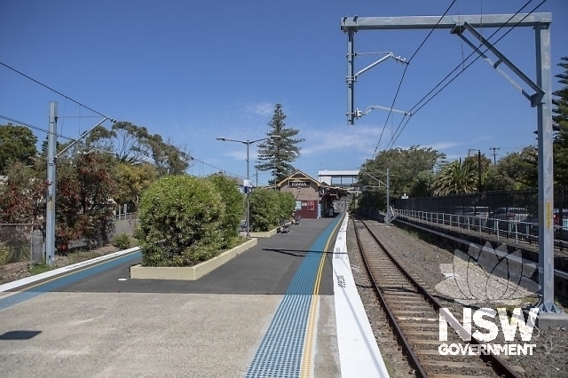 Kiama Railway Station Group - View of the station looking south.