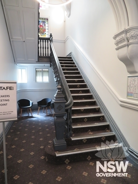 Building B: South staircase giving access to Turner Hall above
