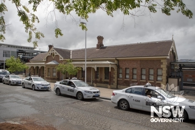 Liverpool Railway Station and Goods Shed - Station Building from approach and carpark