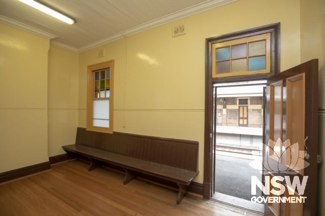 Erskineville Railway Station Group - Waiting room on Platform 2/3