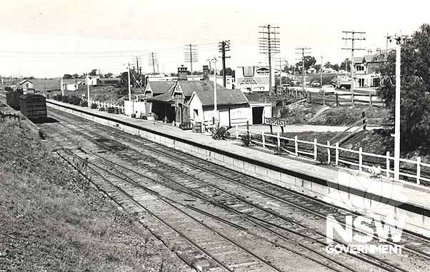 Aberdeen Railway Station Sign - December 1958
