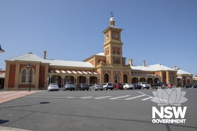 Albury Railway Precinct - Station Building view from the carpark