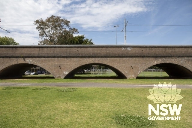 Glebe Viaducts (Jubilee Park/ Wentworth Park) - Wentworth Park, eastern end with lower arches.
