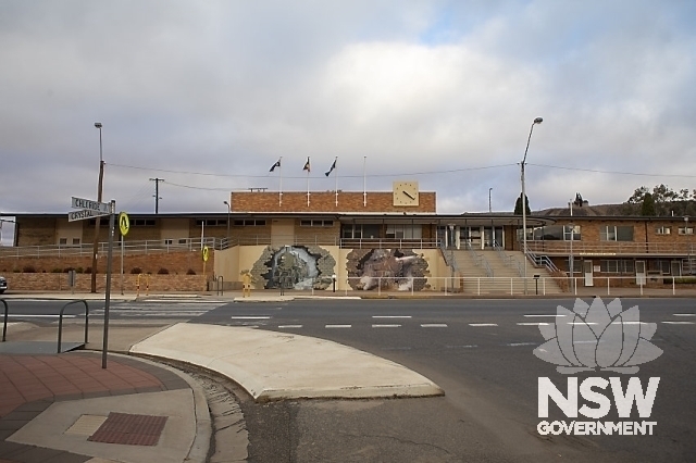 Broken Hill Railway Precinct - Approach side and mural facing the street