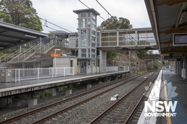 Berowra Railway Station Group - Platform 3 and lift to entrance