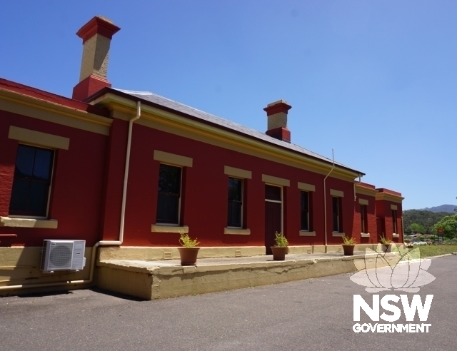 Murrurundi Railway Station - partial view of station buildings from approach side.
