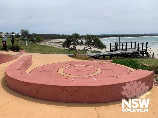 Arrawarra Boardwalk and Interpretation looking north