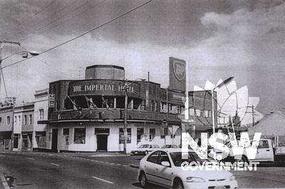 Imperial Hotel, Erskineville - front façade. (John Oultram Heritage & Design, 2001)