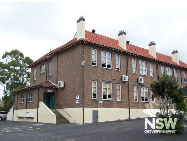 1928 building viewed from the south east.