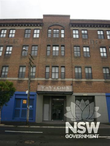 1 Ross Street - Main Entry