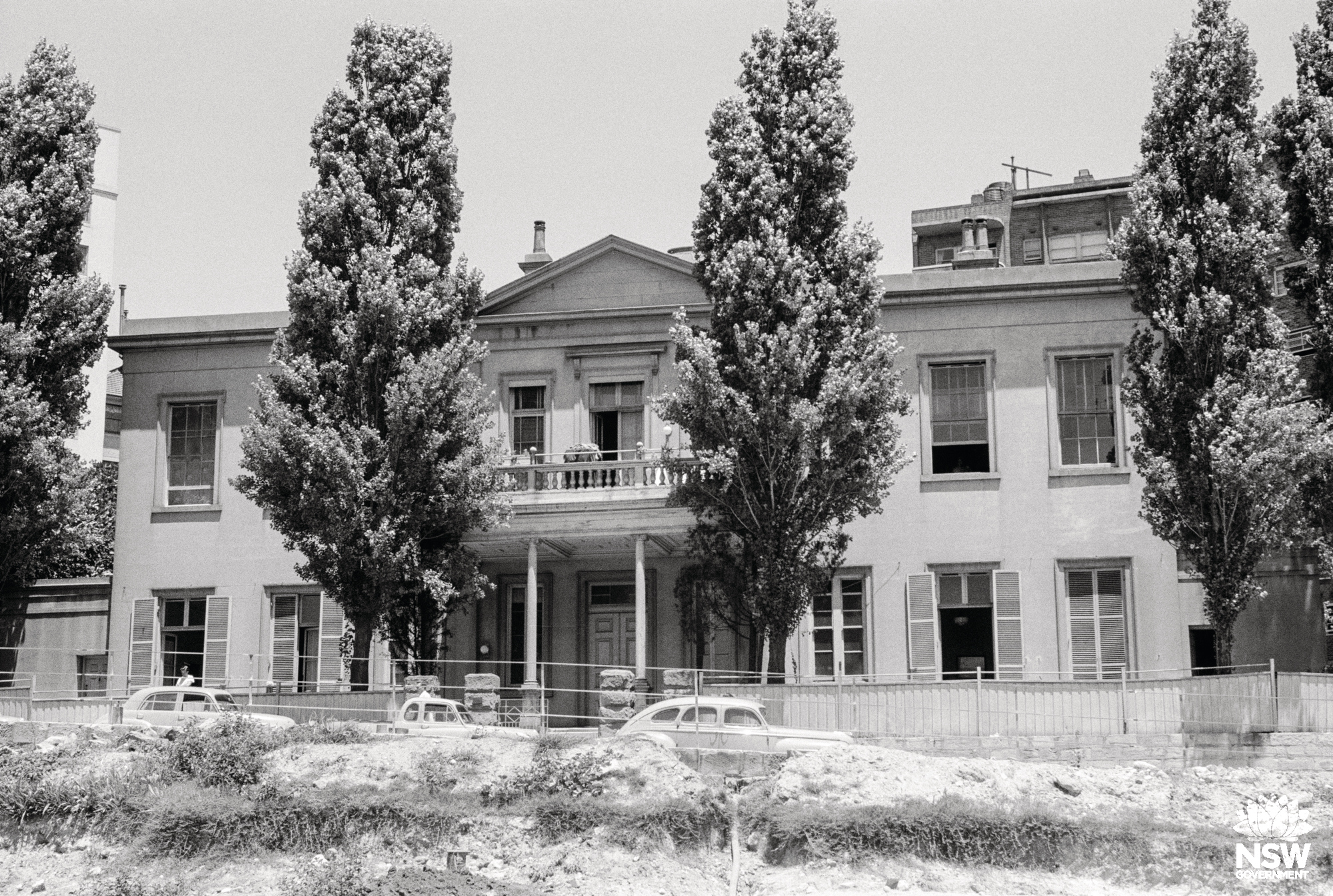 Elizabeth Bay House, 1954