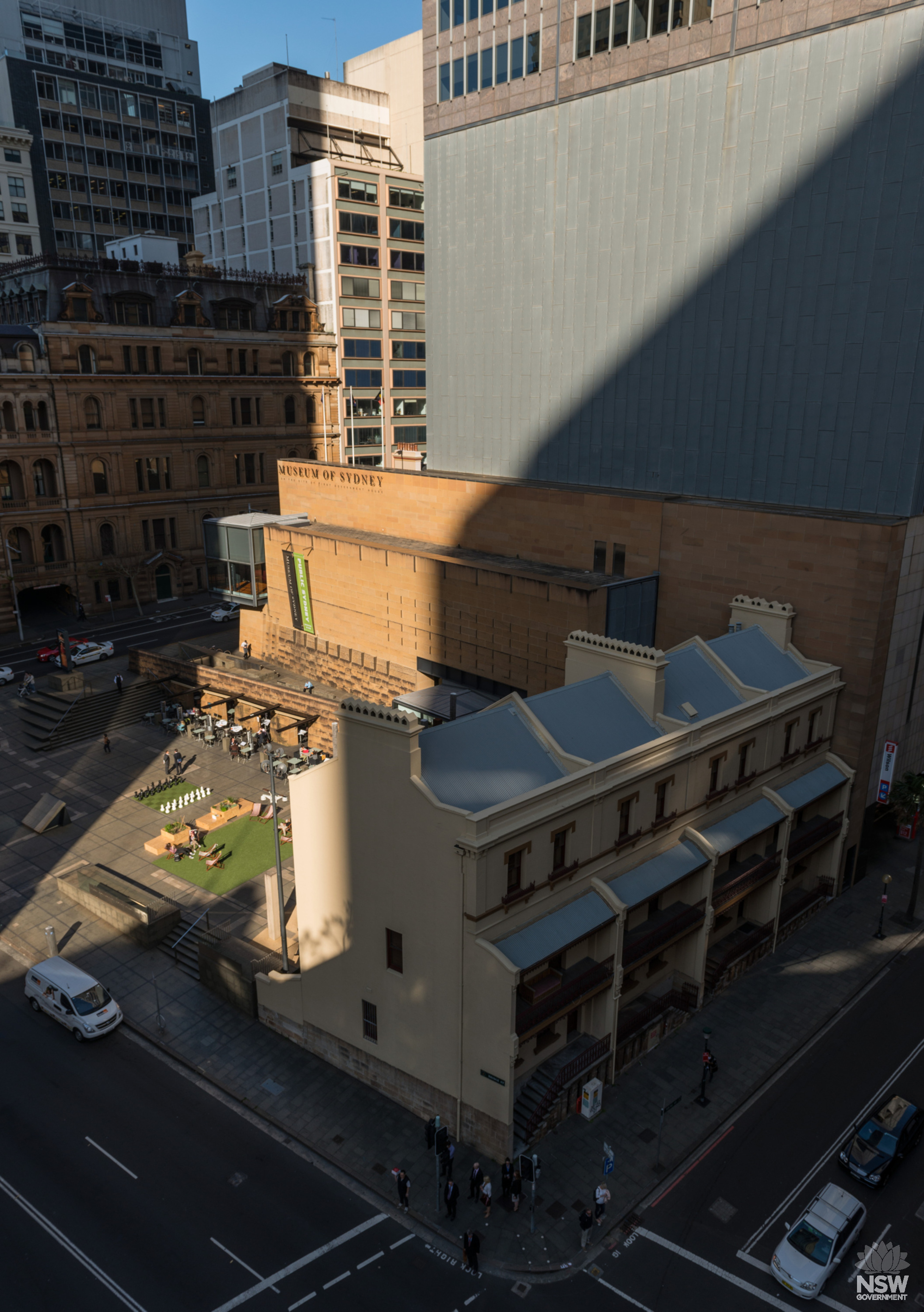 Aerial view of the Museum of Sydney, with a view of the front of Young Street Terraces