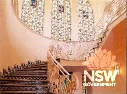 1999 photo of the internal staircase