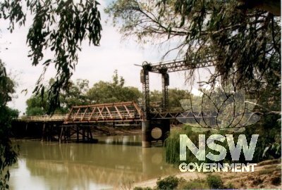 Swan Hill-Murray River Road Bridge