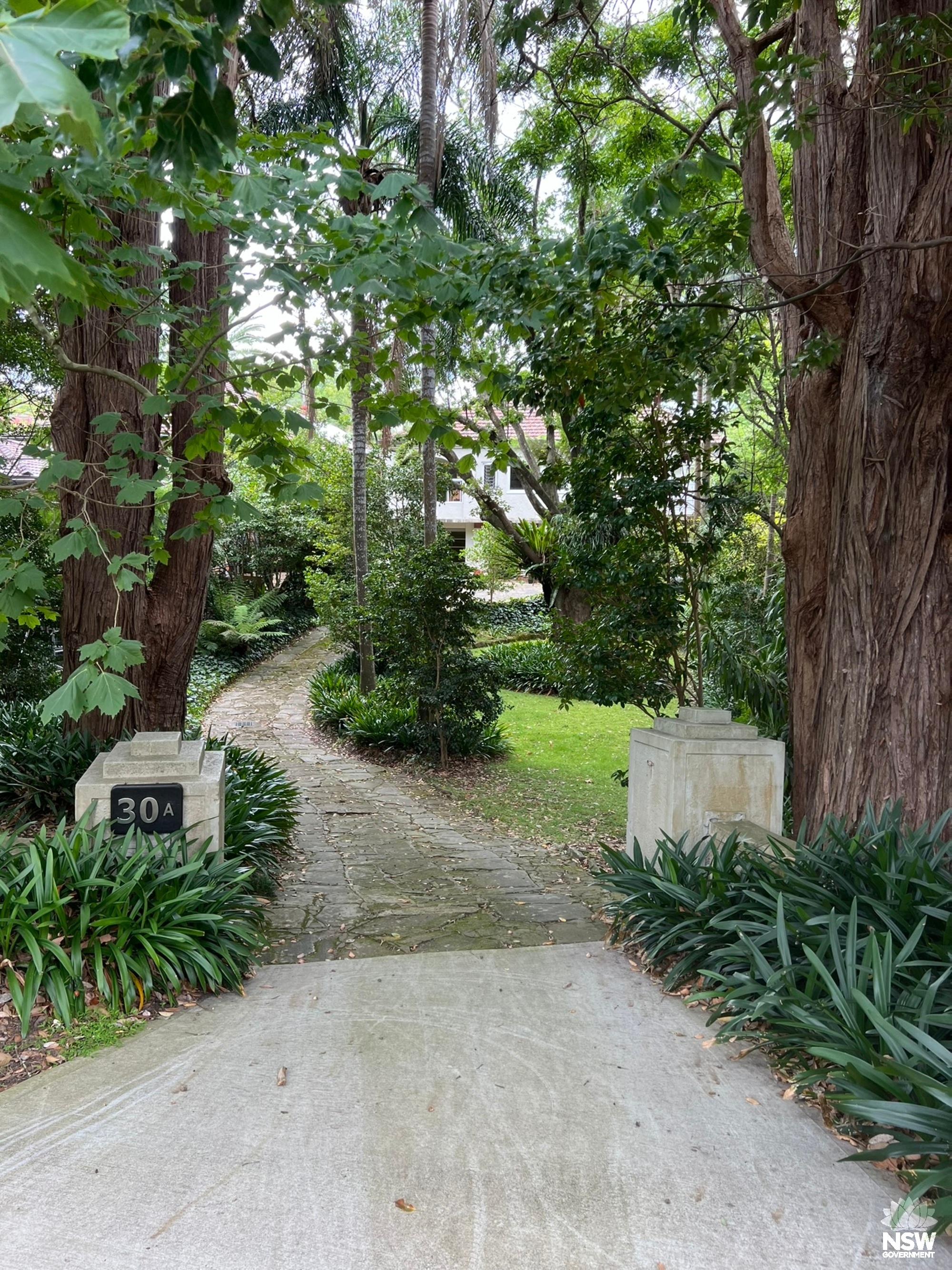 30A Middle Harbour Road driveway 