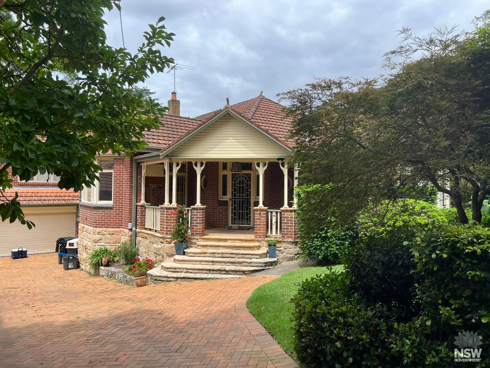 5 Valley Road