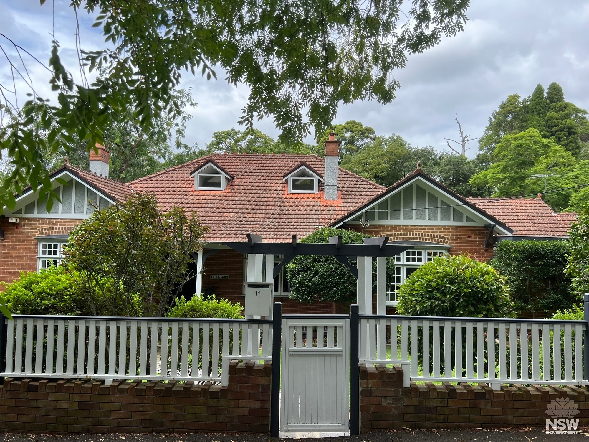 11 Valley Road