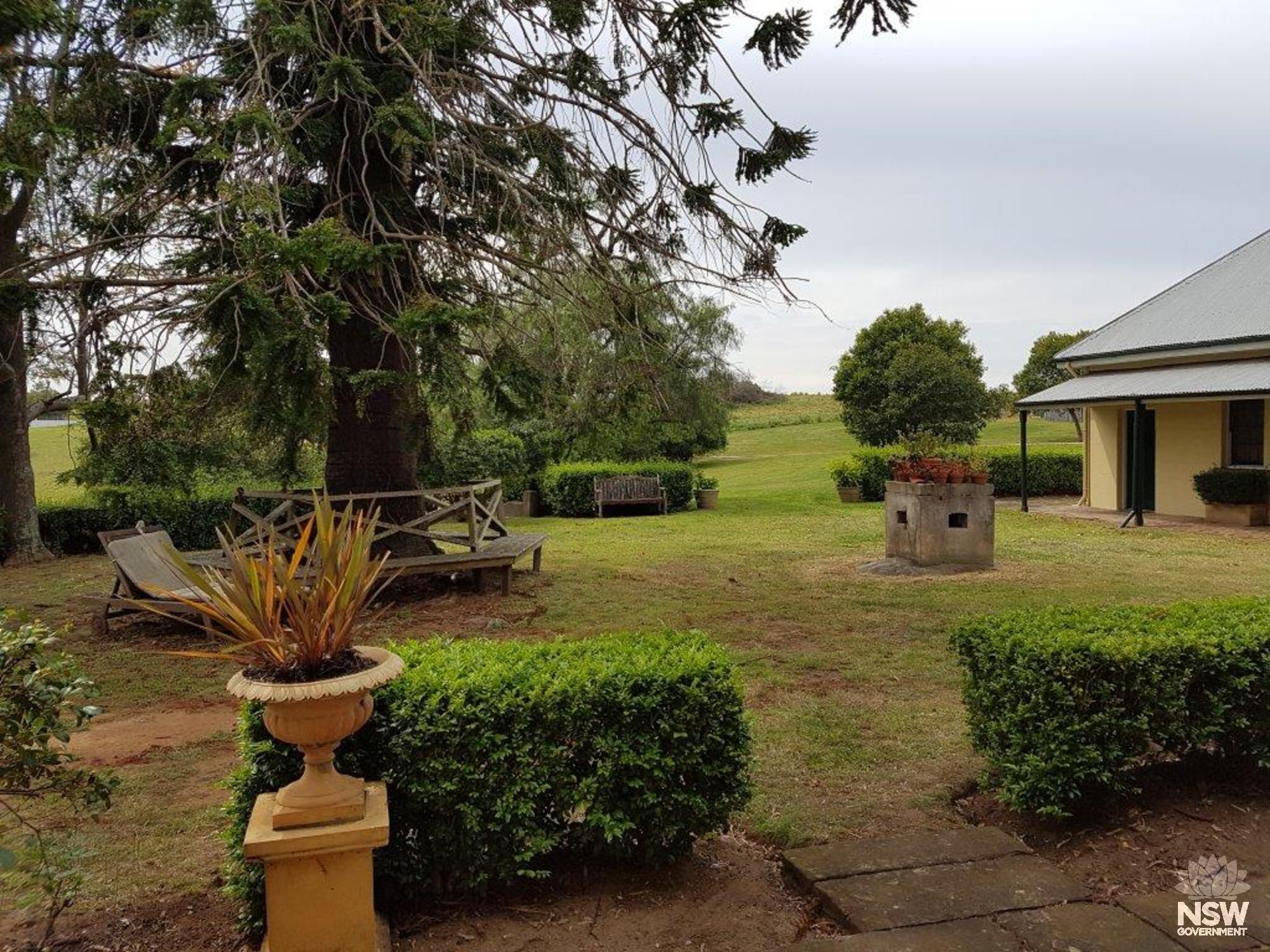 Glenlee, outbuildings, garden & gatelodge