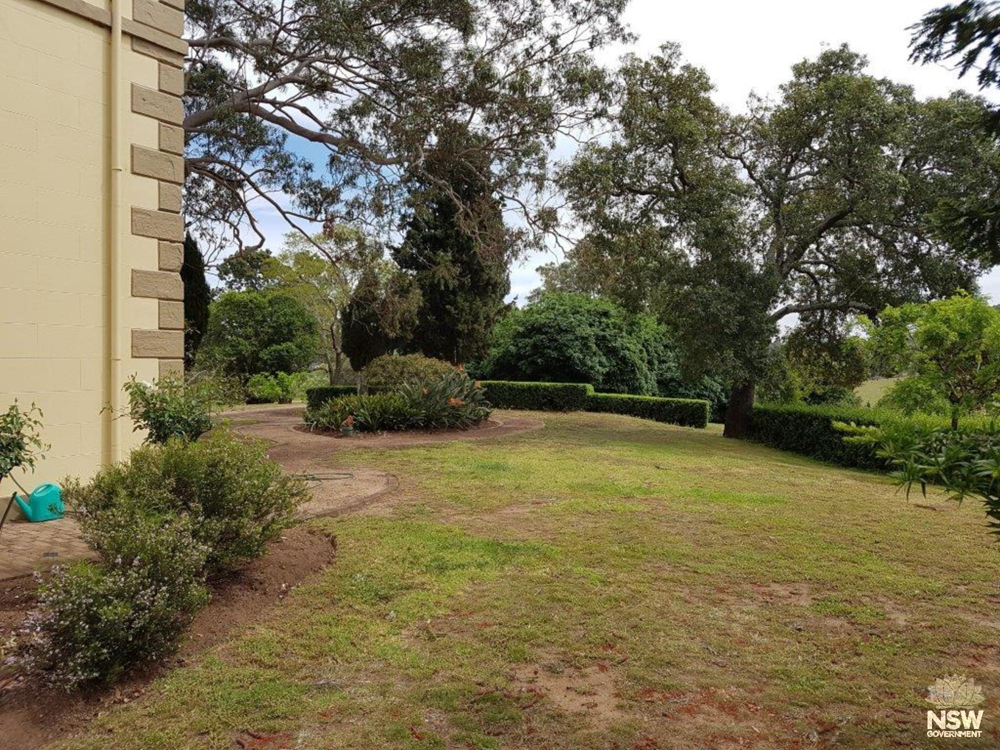 Glenlee, outbuildings, garden & gatelodge