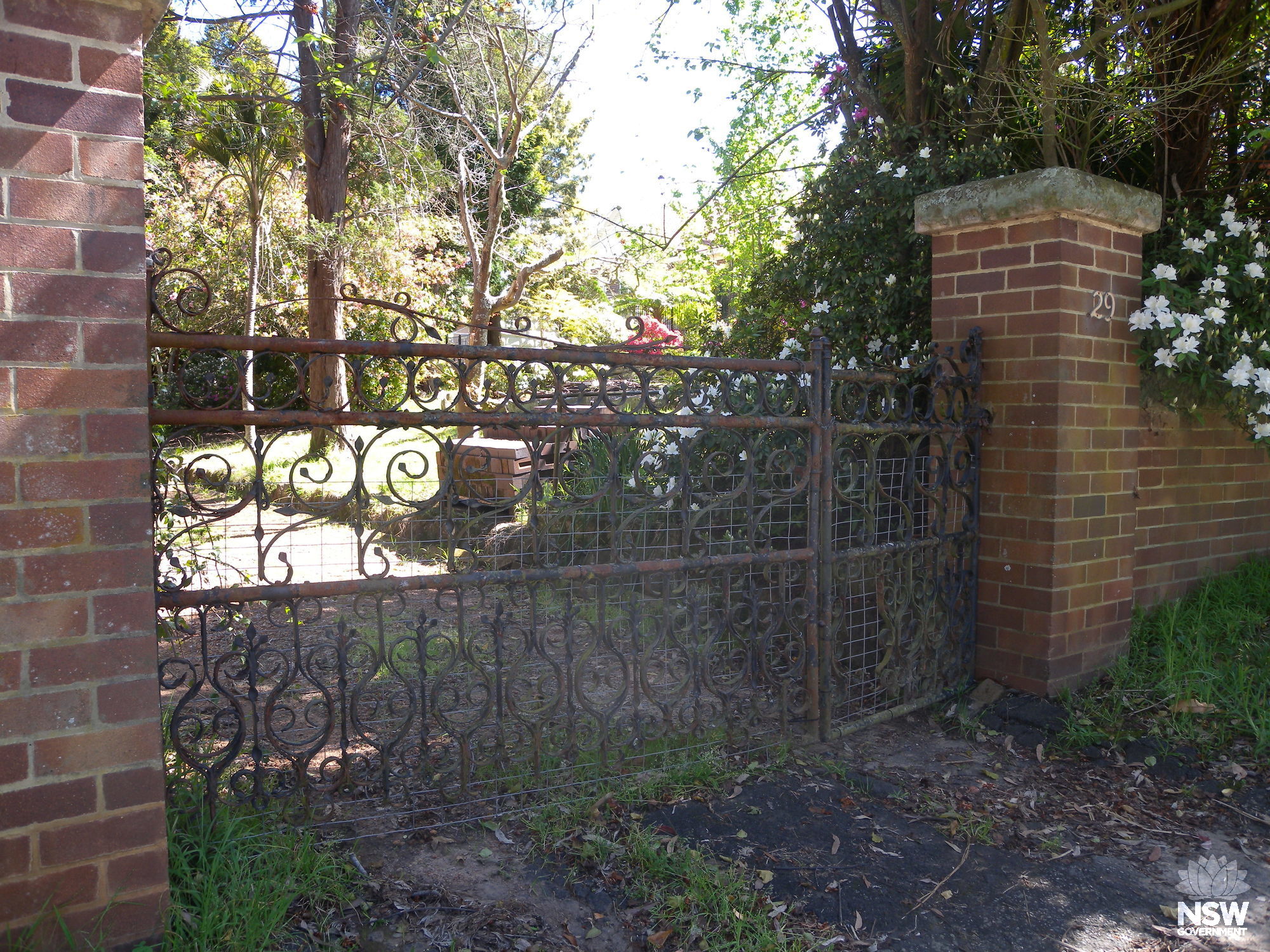 Entry gates 2014 (2)