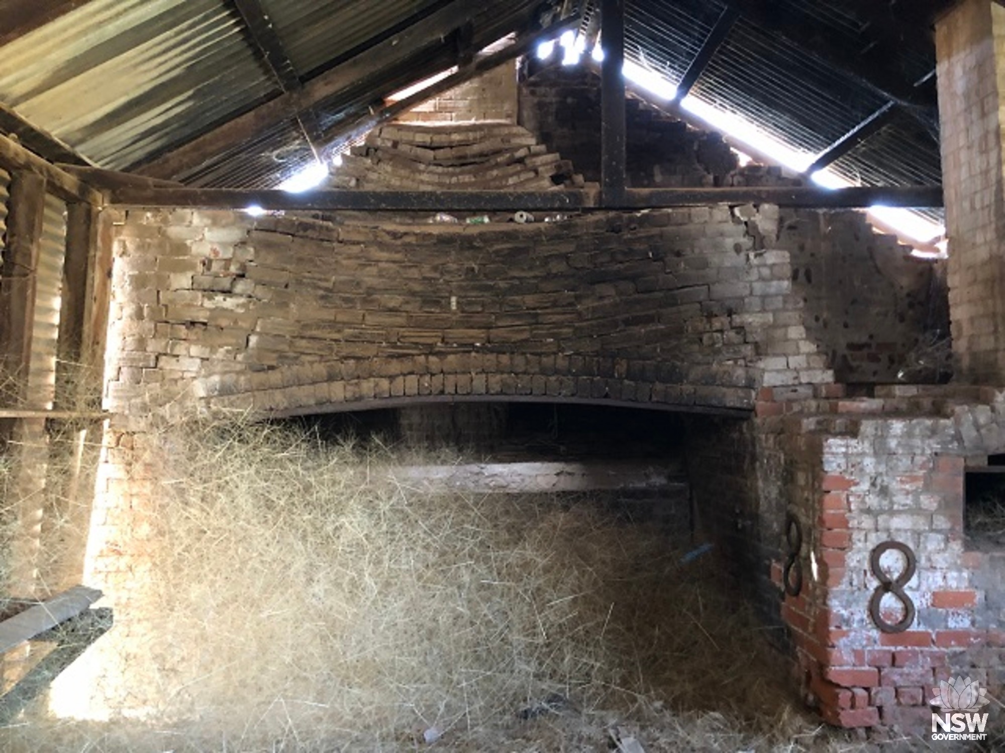 Large hearth and bread oven - hnsw - 2023 